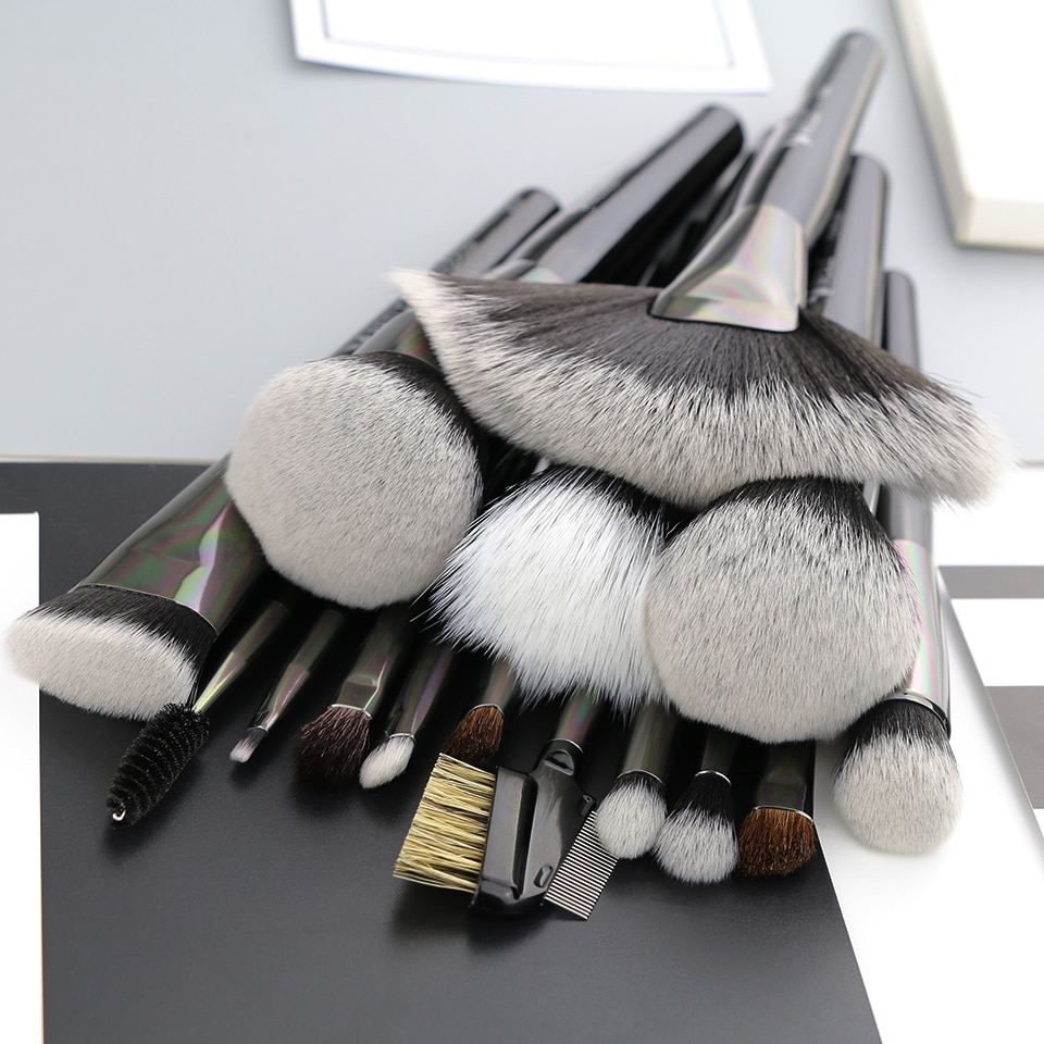 Women's Luxury Black Professional Makeup Brush Set 15 Pcs