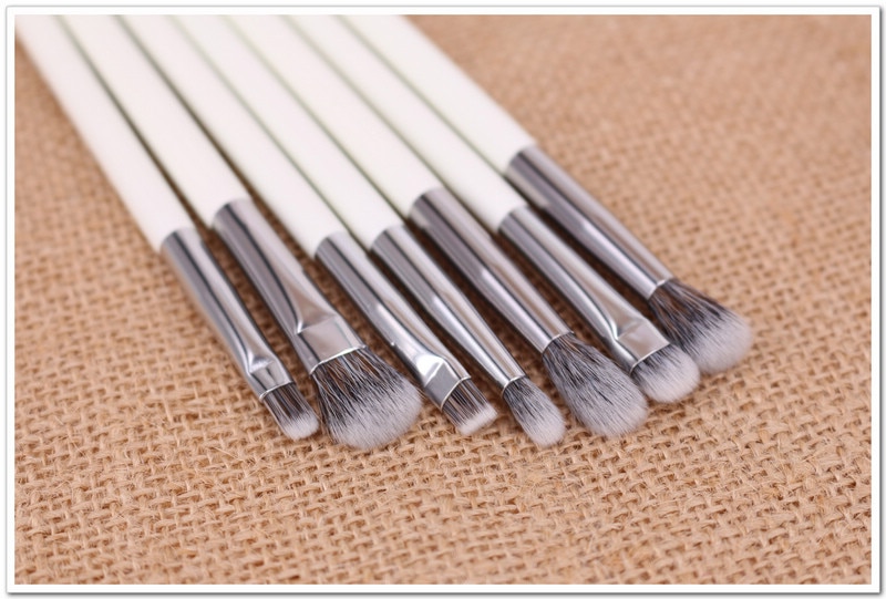 Professional Makeup Brushes Set with Case 12 Pcs